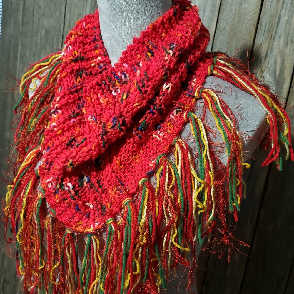 NEW Hand Knitted Red Multicolor Flecked Infinity‎ Boho Cowl Scarf Fringe Knit